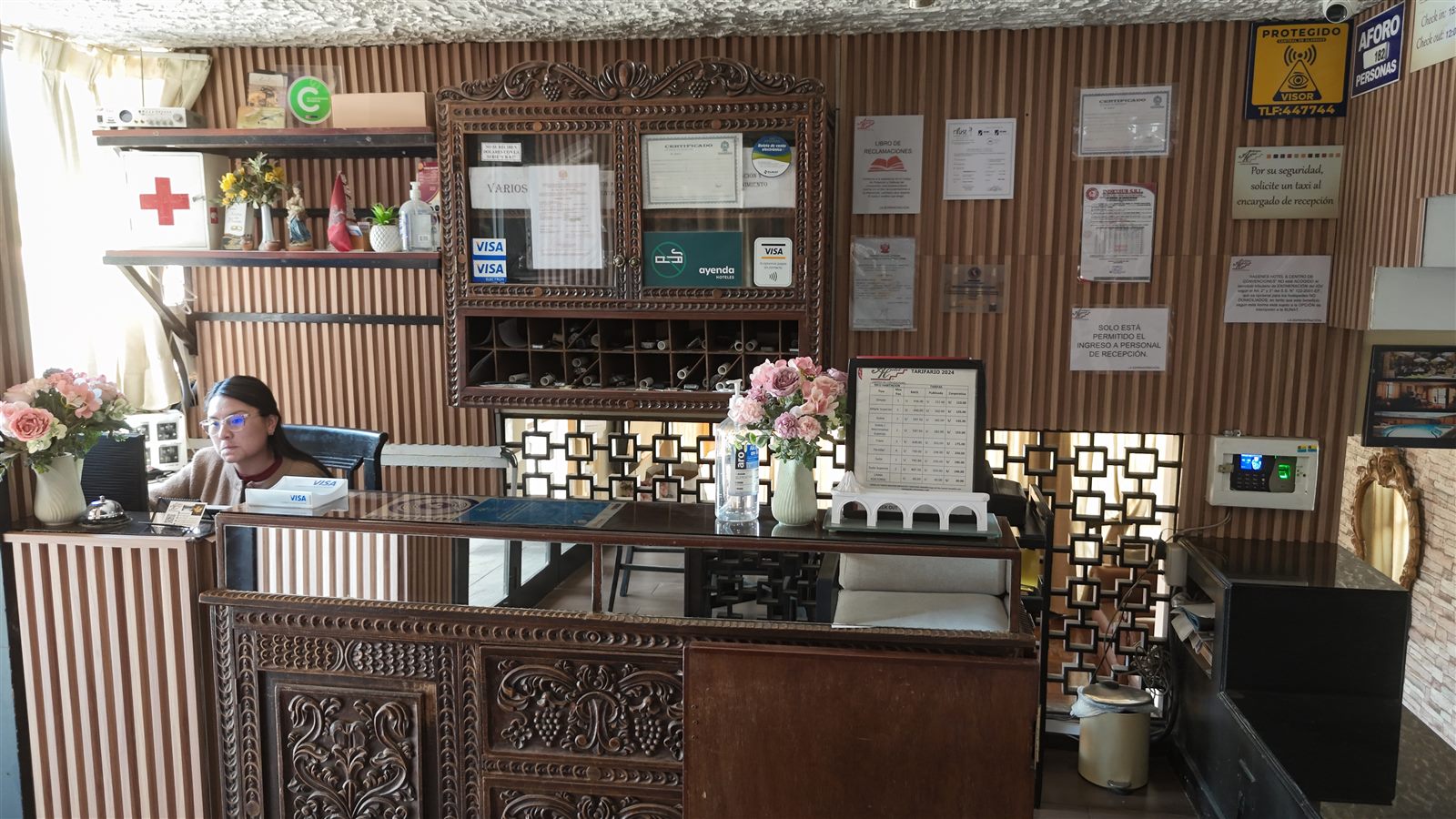 Recepción Andenes Hotel